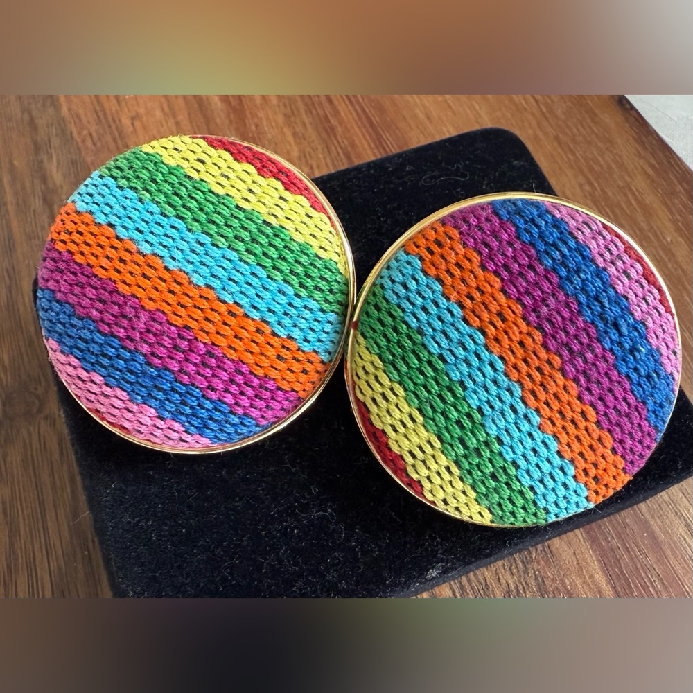 Colorful VTG Large Rainbow Pride Chunky 80s Striped Round Clip On Earrings Knit
